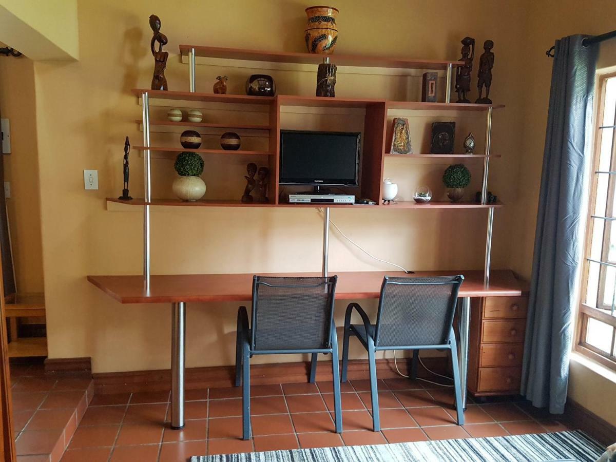 Raka Cottage Mbombela Exterior photo